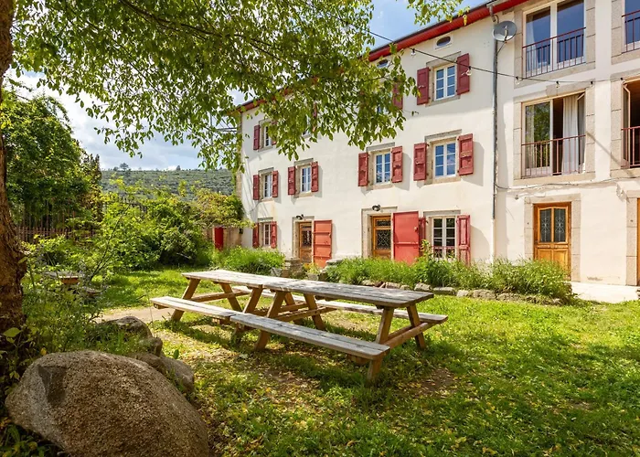 La Grande Maison Rouge