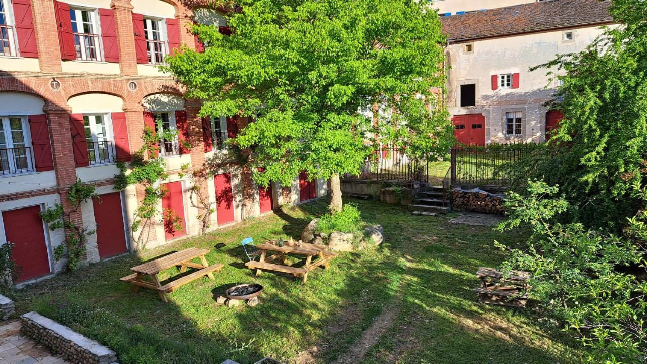 Apartment La Grande Maison Rouge